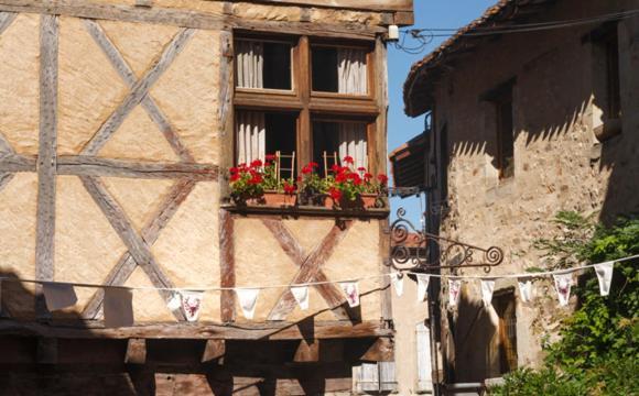 Villa L'ancien Relais de Poste*** à Saint-Dier-dʼAuvergne Extérieur photo