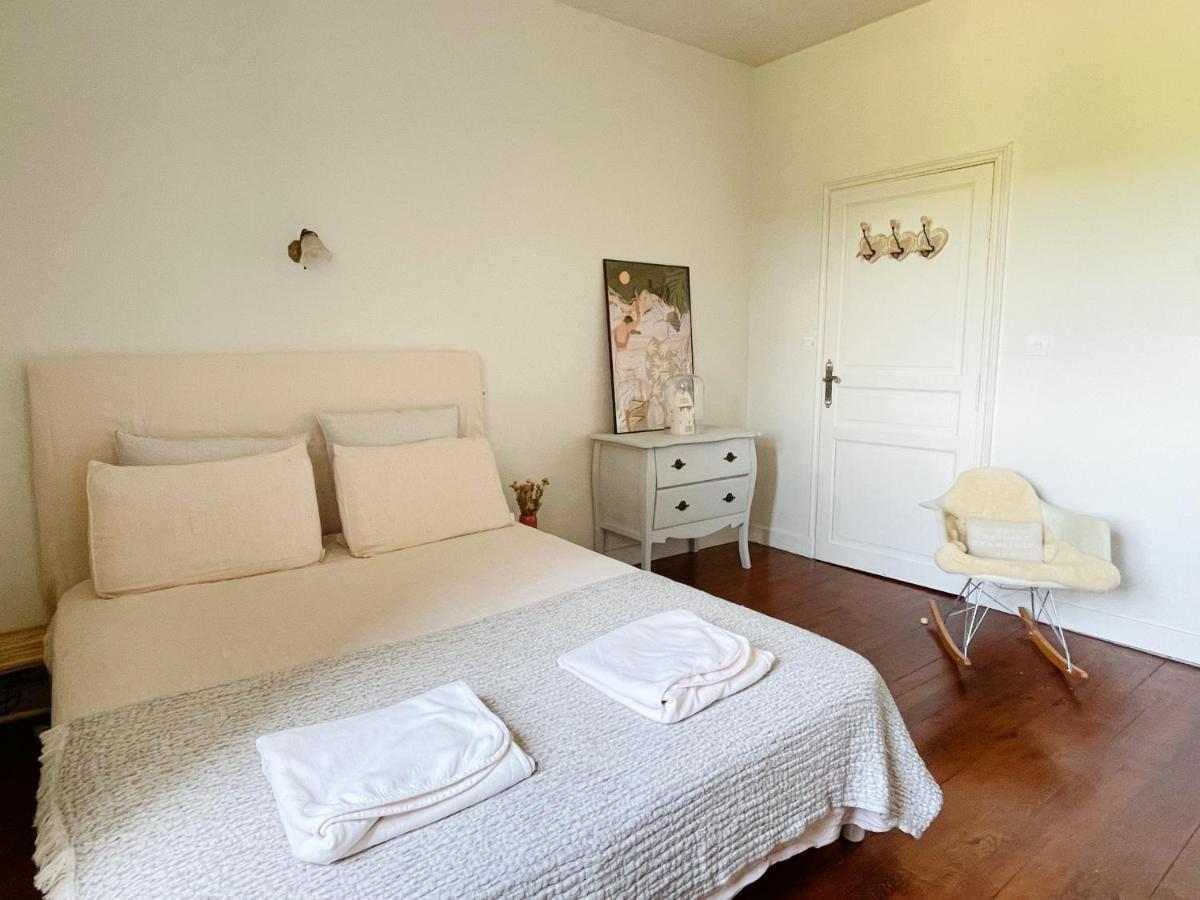 Villa L'ancien Relais de Poste*** à Saint-Dier-dʼAuvergne Extérieur photo